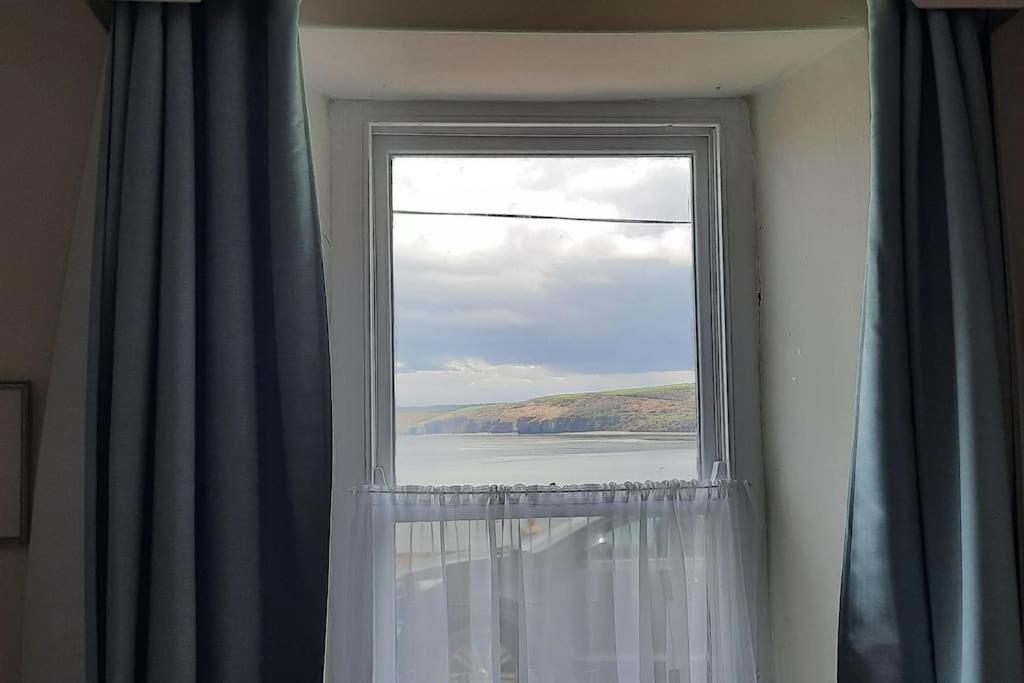 Arvonia Sleeps 7, Sea Views, Dog Friendly Βίλα New Quay  Εξωτερικό φωτογραφία